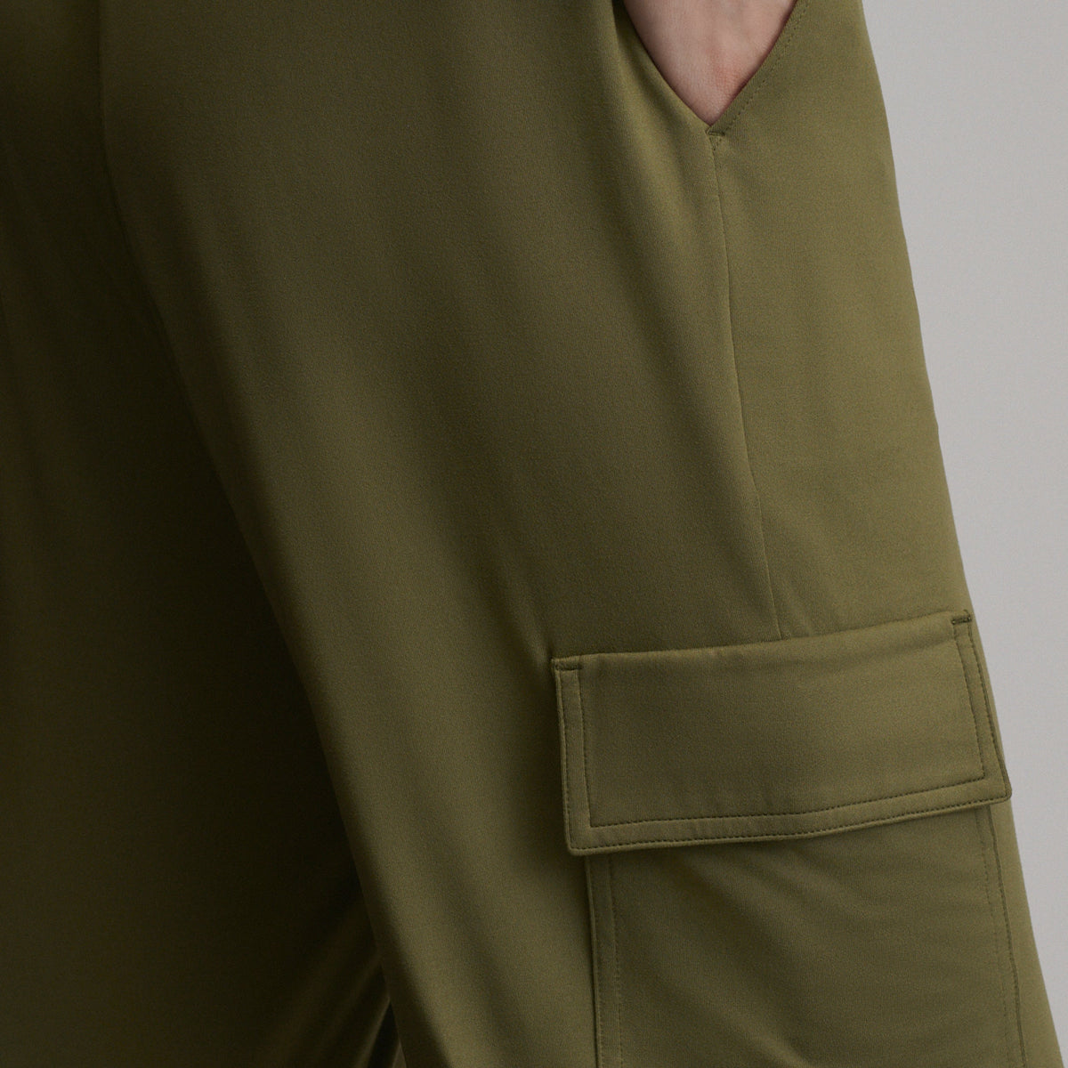 Women's Sightseer Knit Cargo Pants