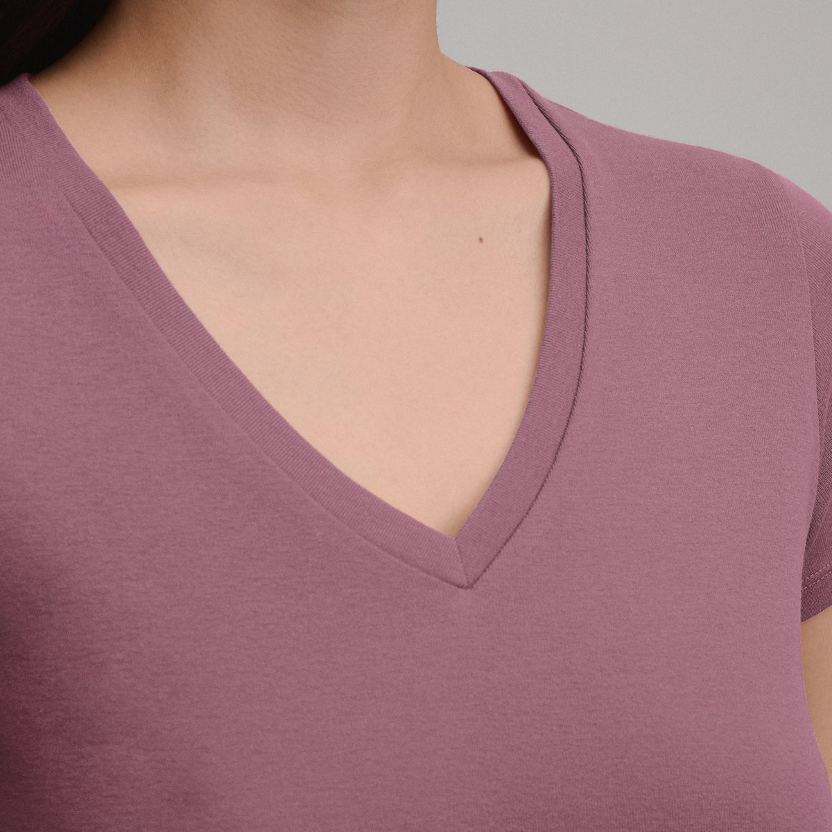 Women's Everyday Short-Sleeve V-Neck T-Shirt
