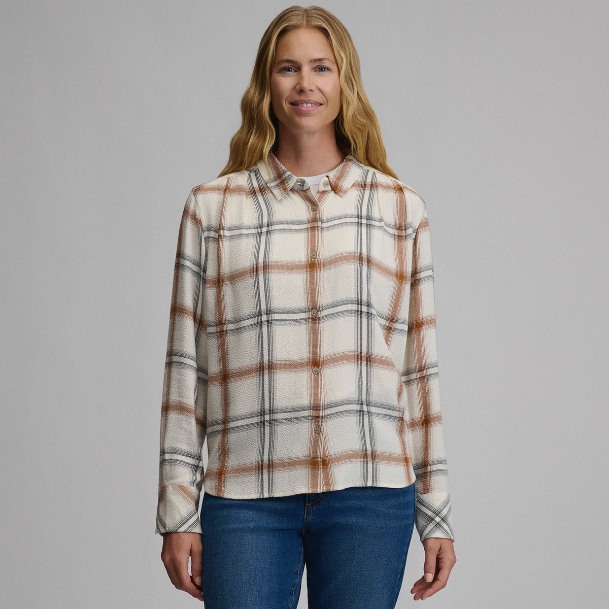 Women's Long-Sleeve Softened Button-Down Shirt