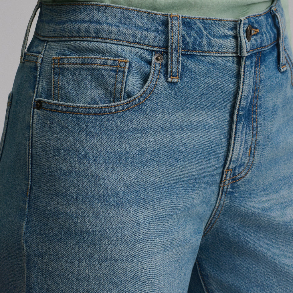 Women's Iconic 90's Boyfriend Jean