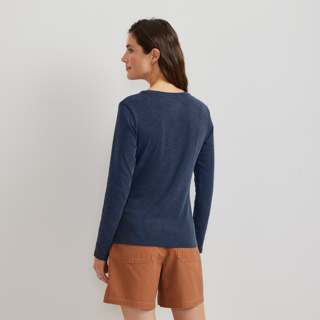 Women's Everyday Long-Sleeve Crewneck T-Shirt
