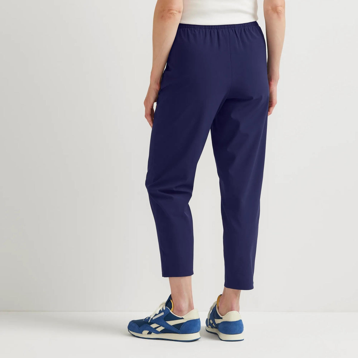 Women's Departure Stretch Tie-Front Ankle Pants