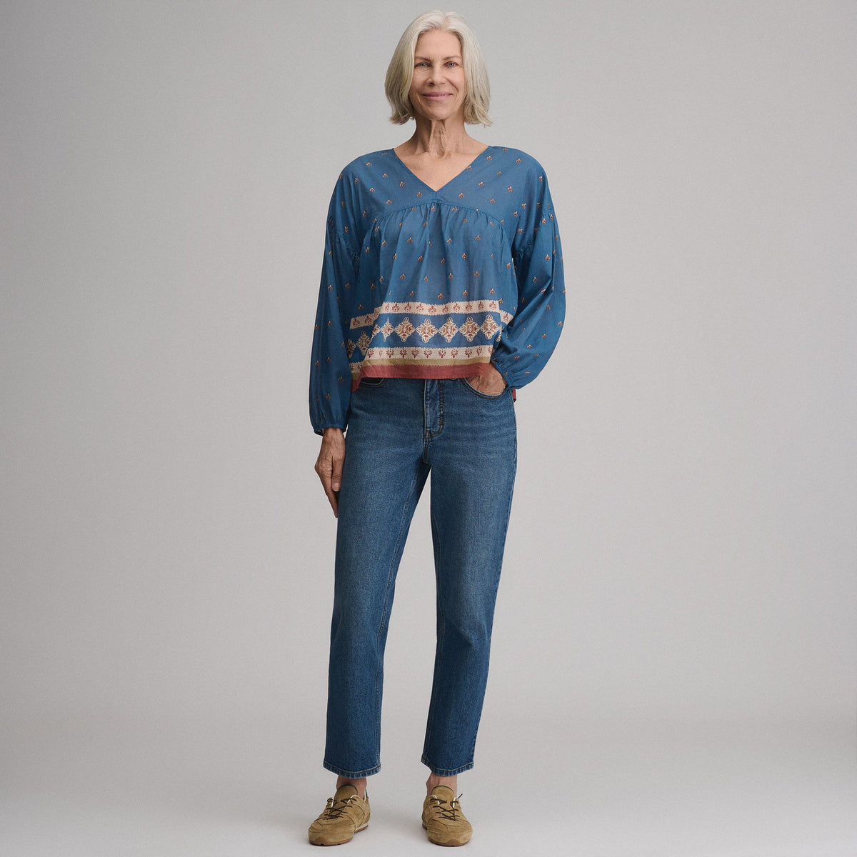 Women's Long-Sleeve V-Neck Relaxed Woven Popover